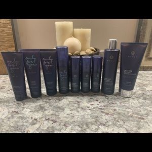 Several Monat Items